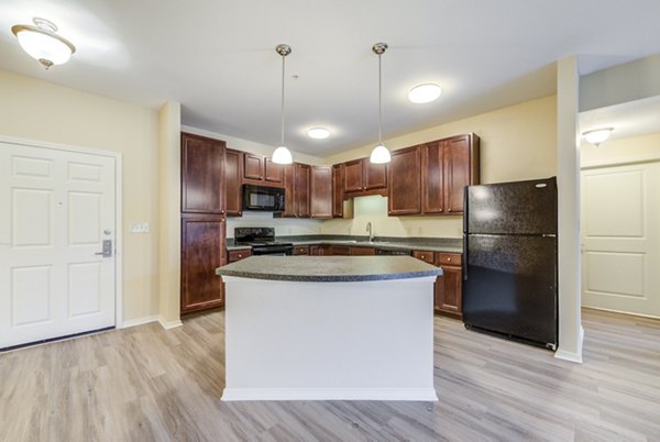 Spacious kitchen with modern appliances at Overture Ridgmar Apartments
