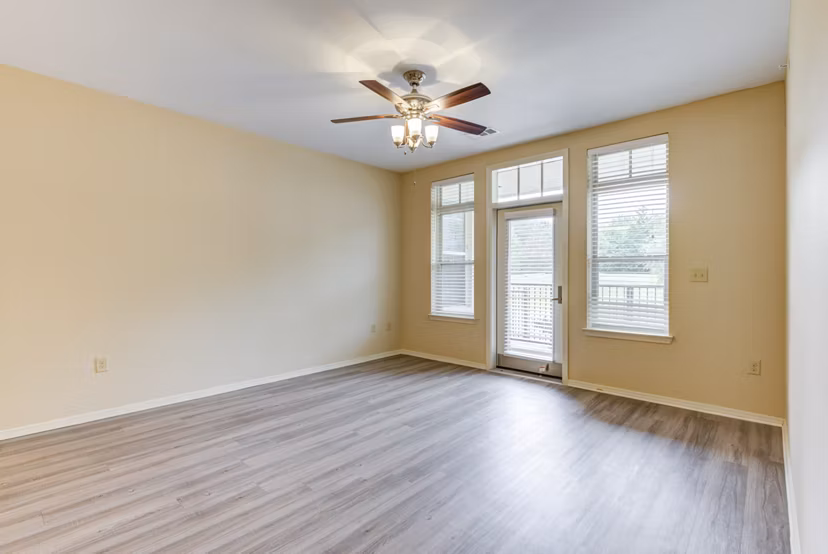 Elegant living room with plush seating and modern decor in Overture Ridgmar Apartments, a luxury community by Greystar