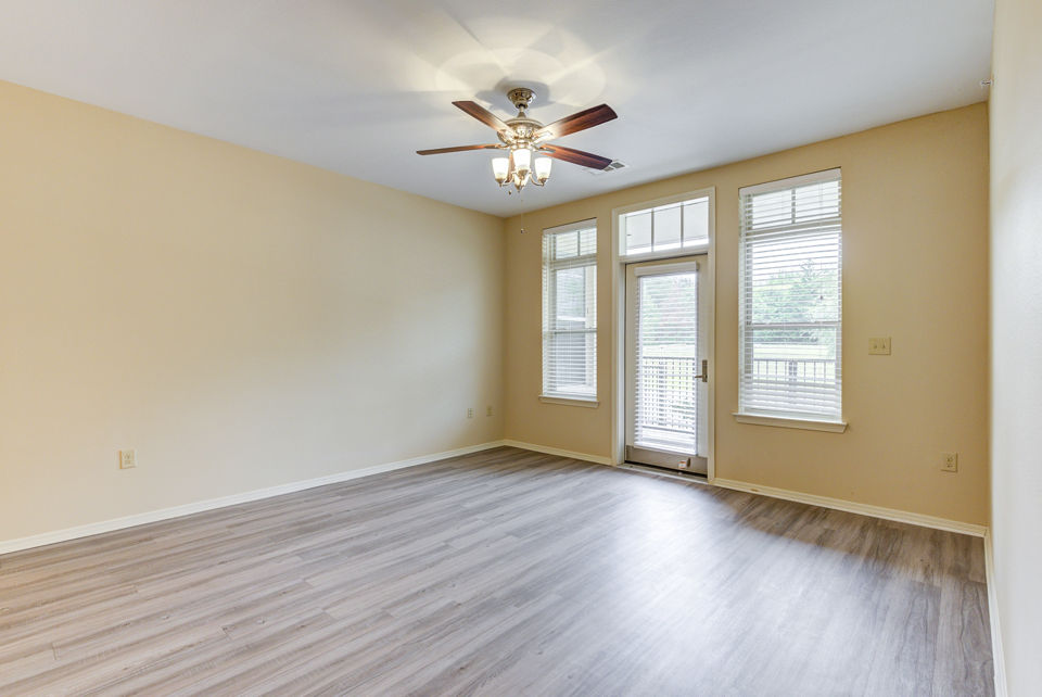 Elegant living room with plush seating and modern decor in Overture Ridgmar Apartments, a luxury community by Greystar