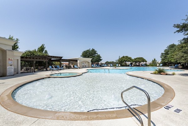 pool at Overture Ridgmar Apartments