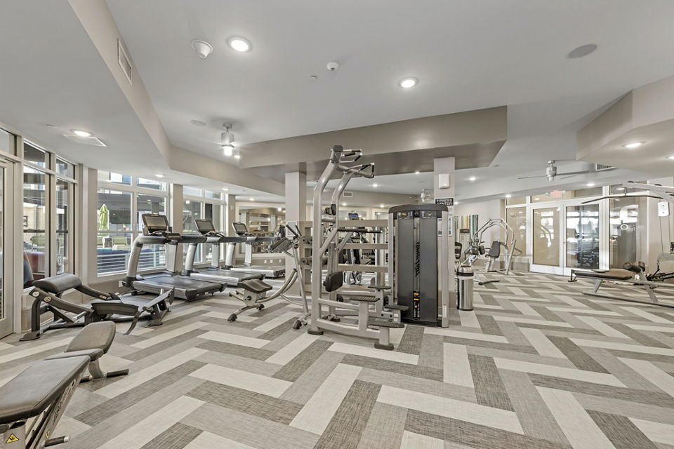 fitness center at Circa Uptown Apartments