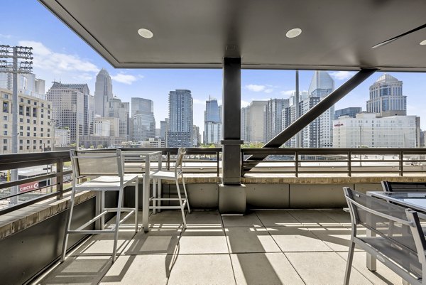 patio at Circa Uptown Apartments