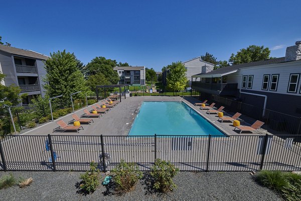 pool at Park Place on 92nd Apartments