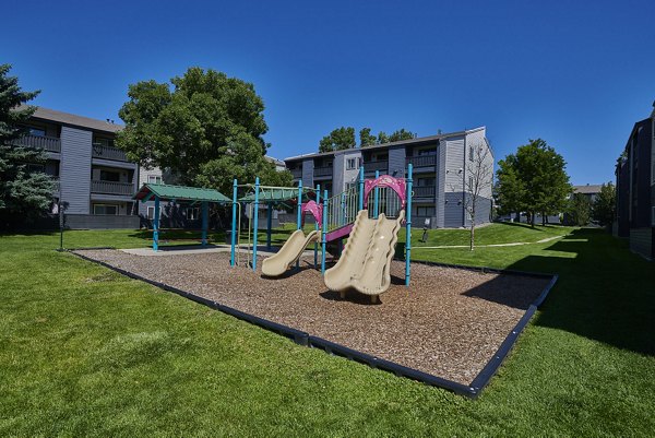 Recreational Area at Park Place on 92nd Apartments