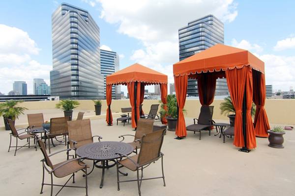 recreational area at Dominion Post Oak Apartments