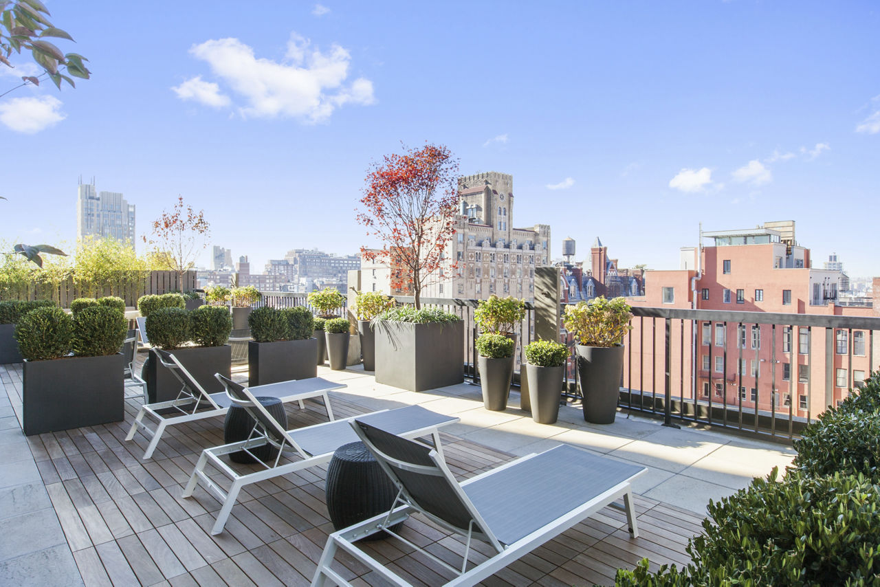 160 West   24 Street #PHB, Manhattan, NY 10011 4