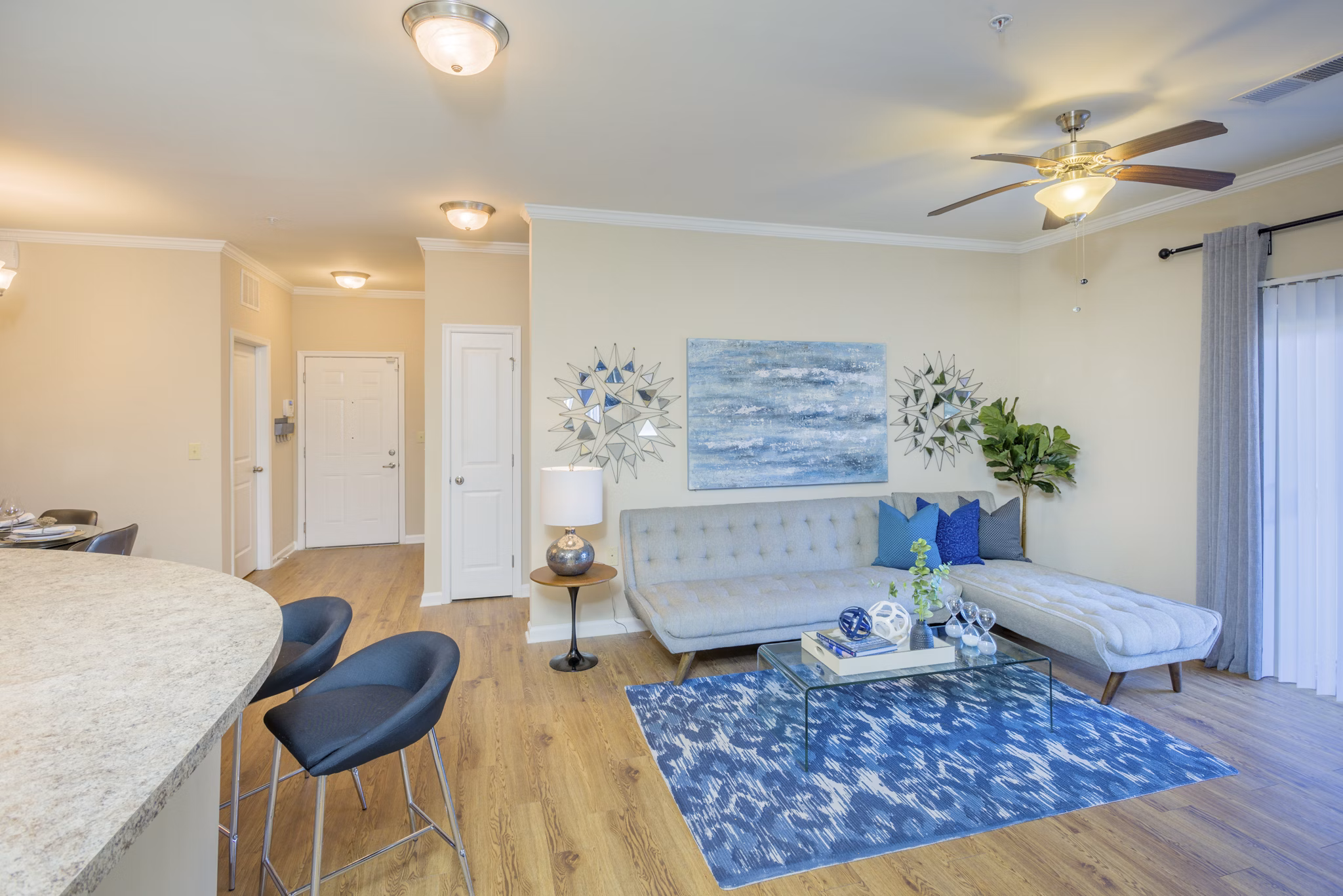 living room at Arbor Village Apartments