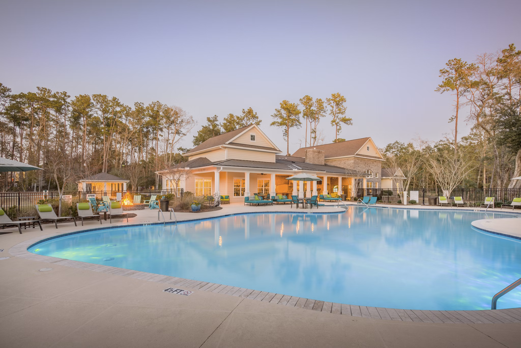 pool at Arbor Village Apartments