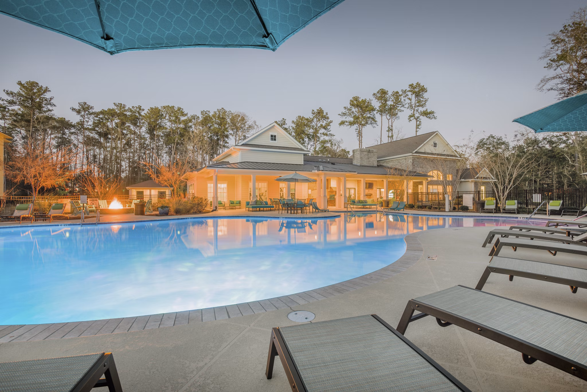 pool at Arbor Village Apartments