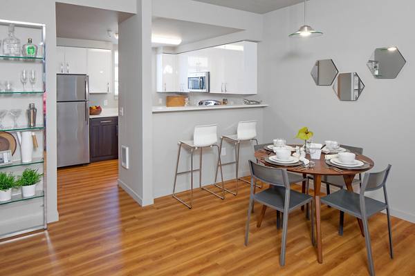dining room at The Tennyson at Crescent Village Apartments