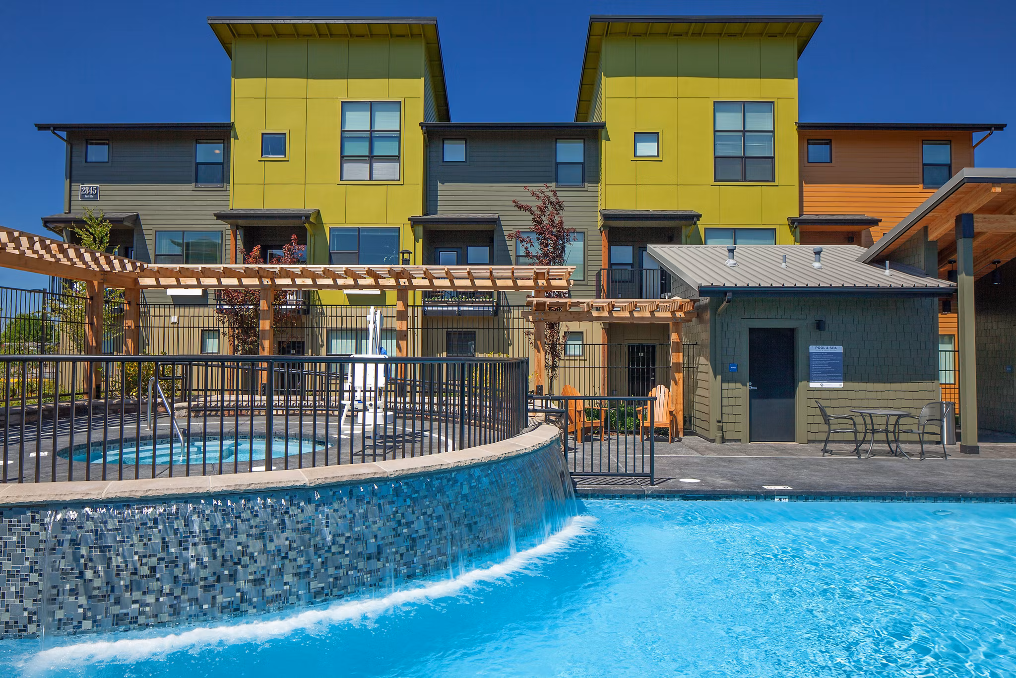 Property images of The Tennyson at Crescent Village Apartments