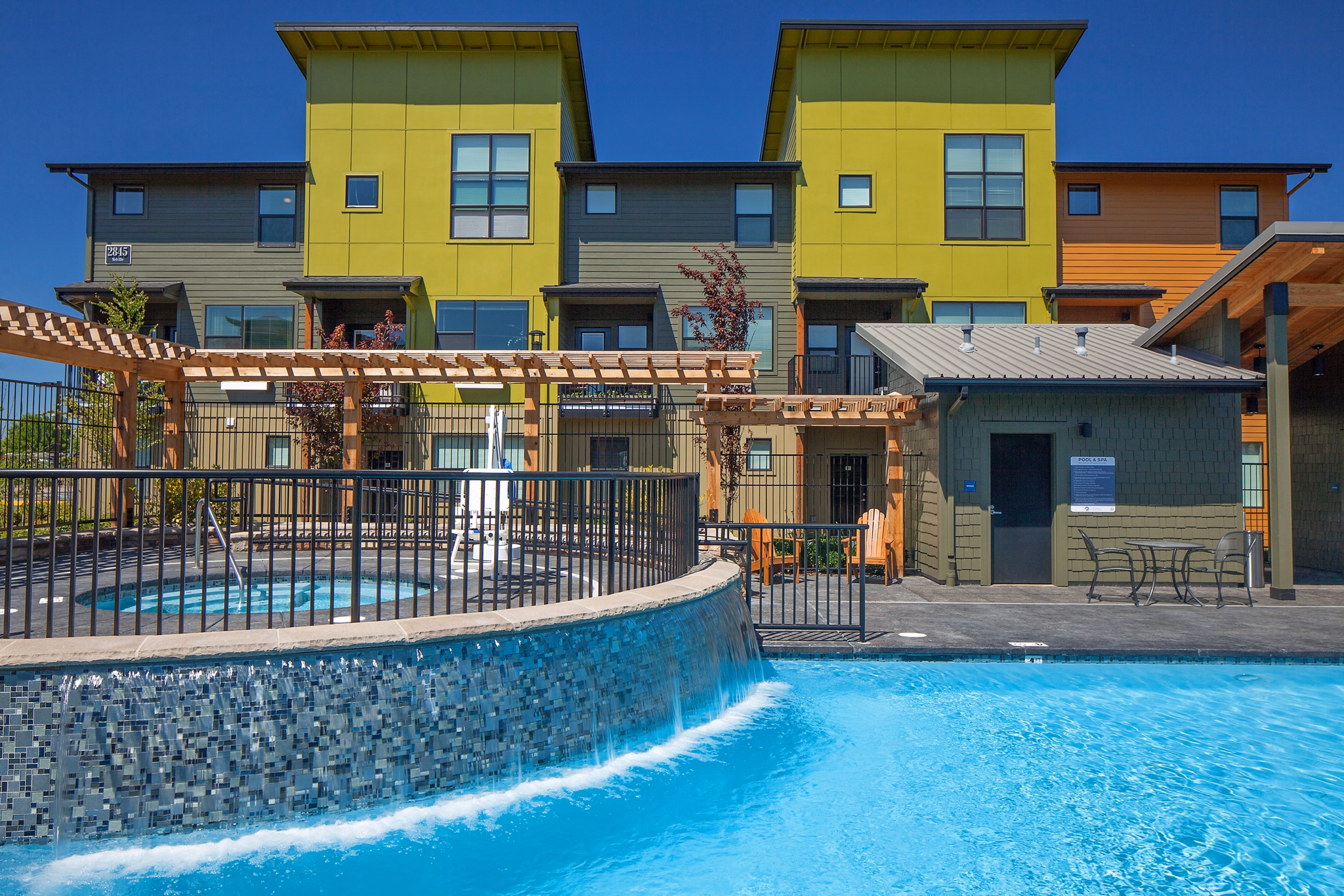 Property images of The Tennyson at Crescent Village Apartments