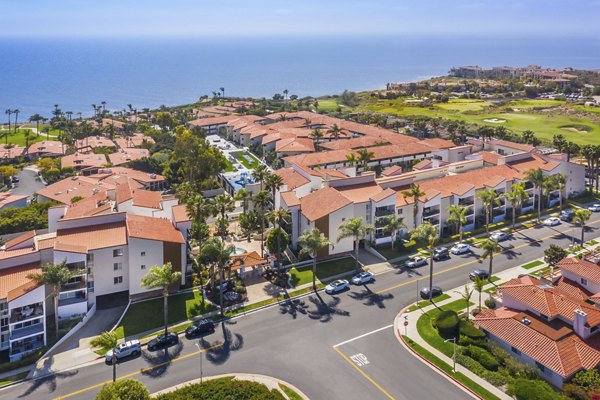 Avana Rancho Palos Verdes: Luxury apartment complex in scenic Rancho Palos Verdes location
