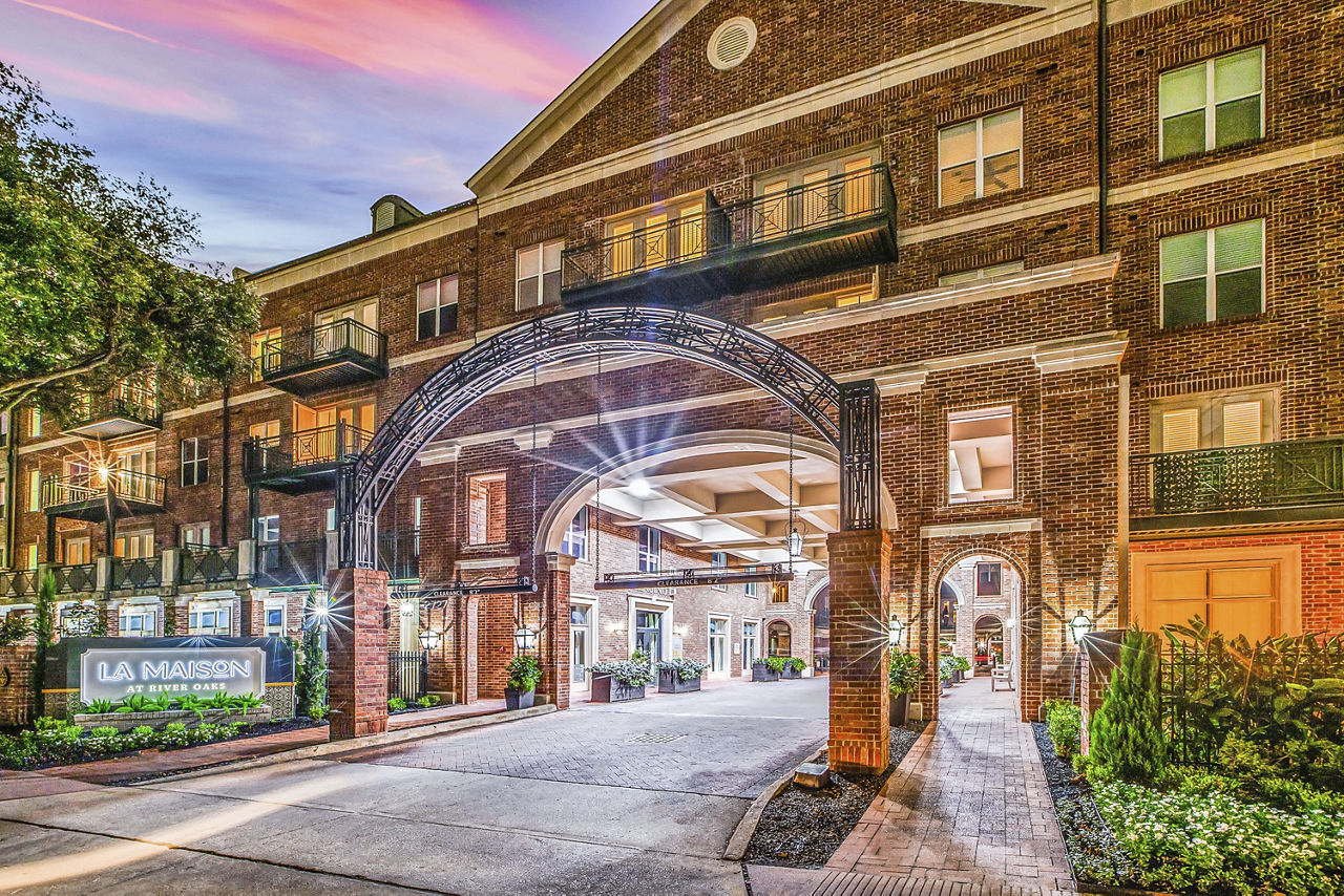 La Maison River Oaks Houston Tx 2 of 12