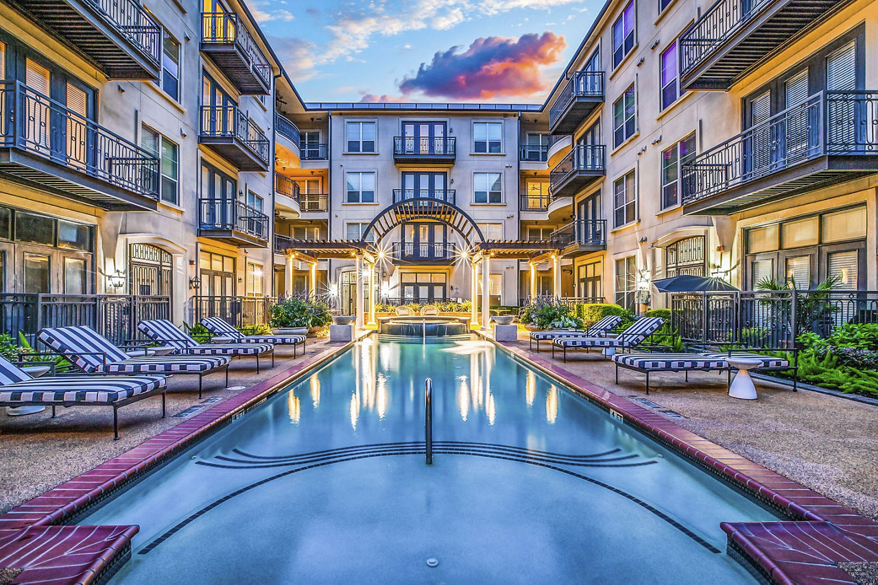 La Maison River Oaks Houston Tx 8 of 12