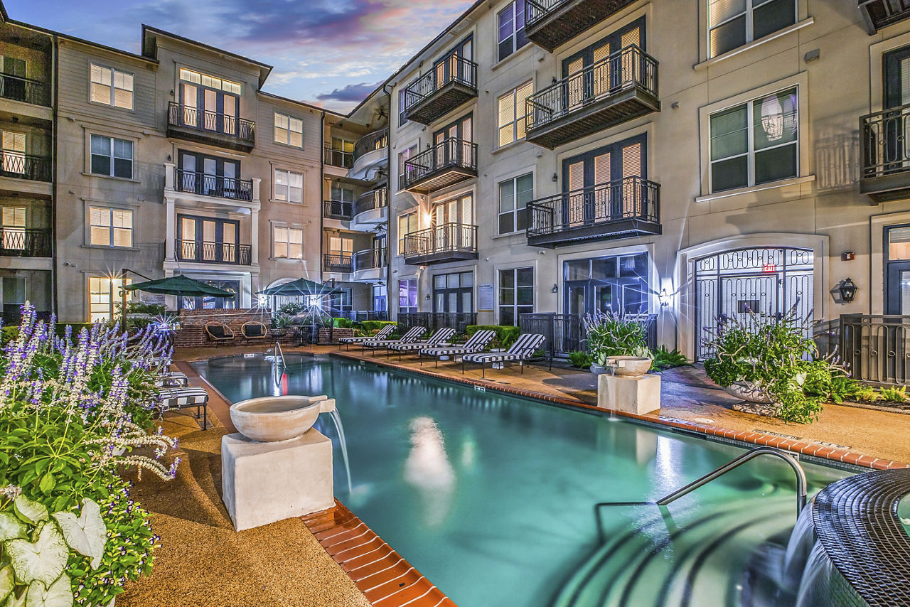 La Maison River Oaks Houston Tx 9 of 12