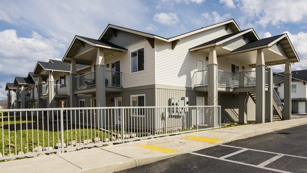 Exterior at Villas at Tullamore Apartments