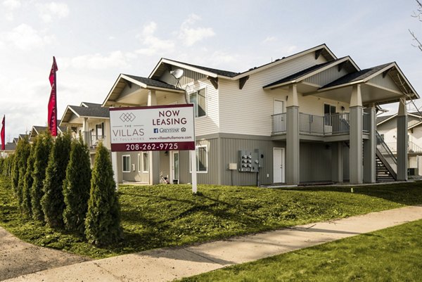 Villas at Tullamore: Elegant view of luxury apartments in Post Falls