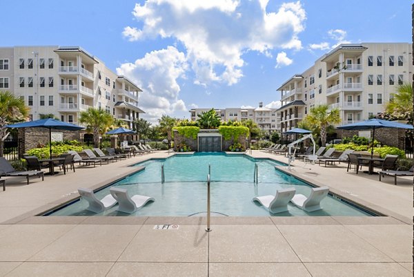 pool at Bridgeside at Patriots Point Apartments