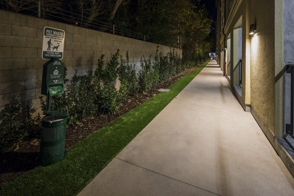 dog park at Luxe Pasadena Apartments