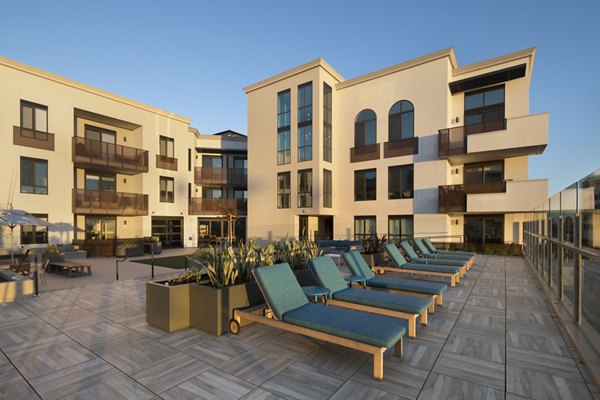Patio with ocean view at Pierside Apartments