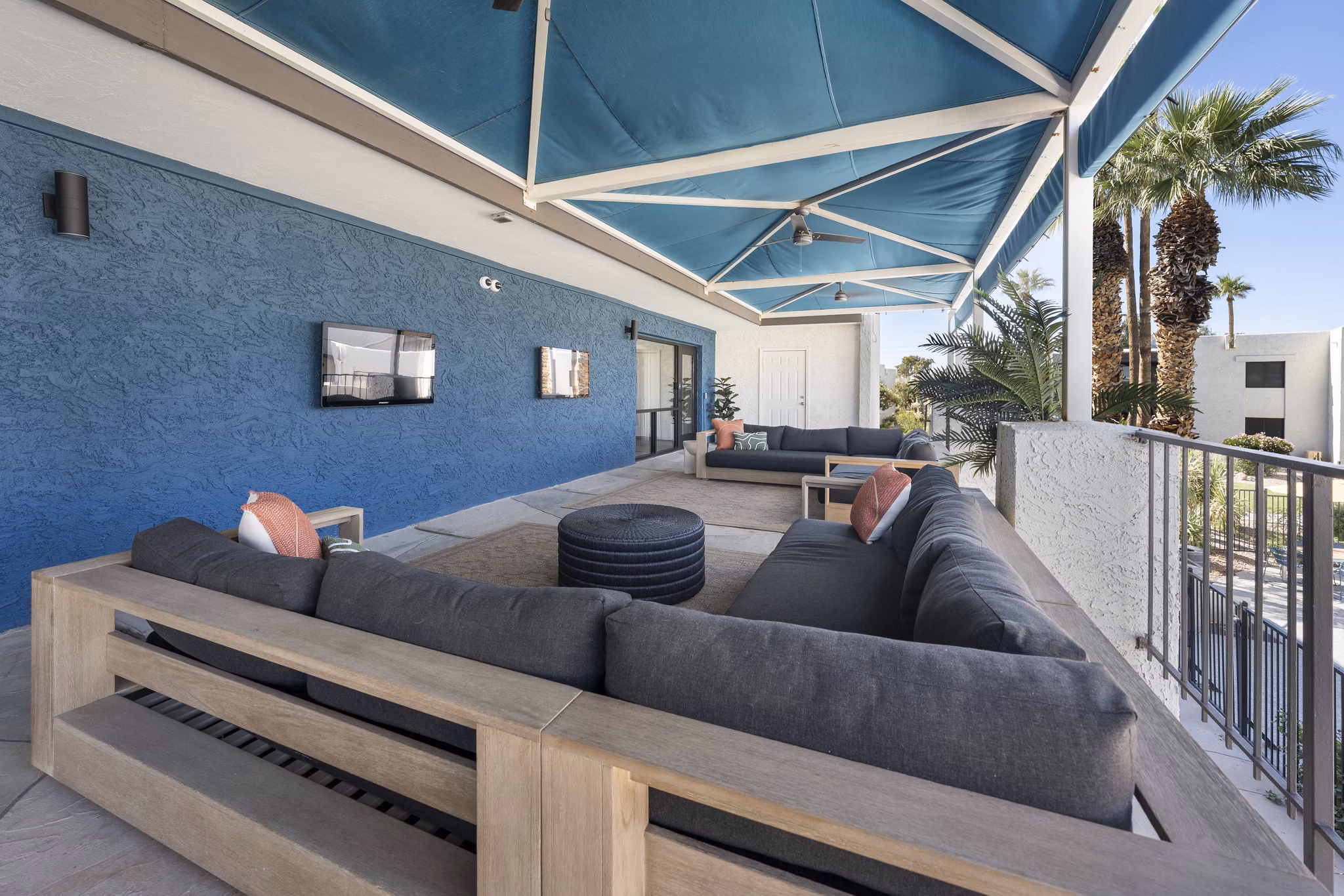 patio Visconti at Camelback Phase II Apartments 