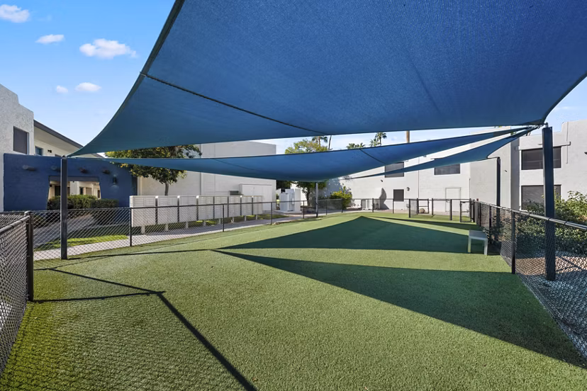 patio Visconti at Camelback Phase II Apartments 