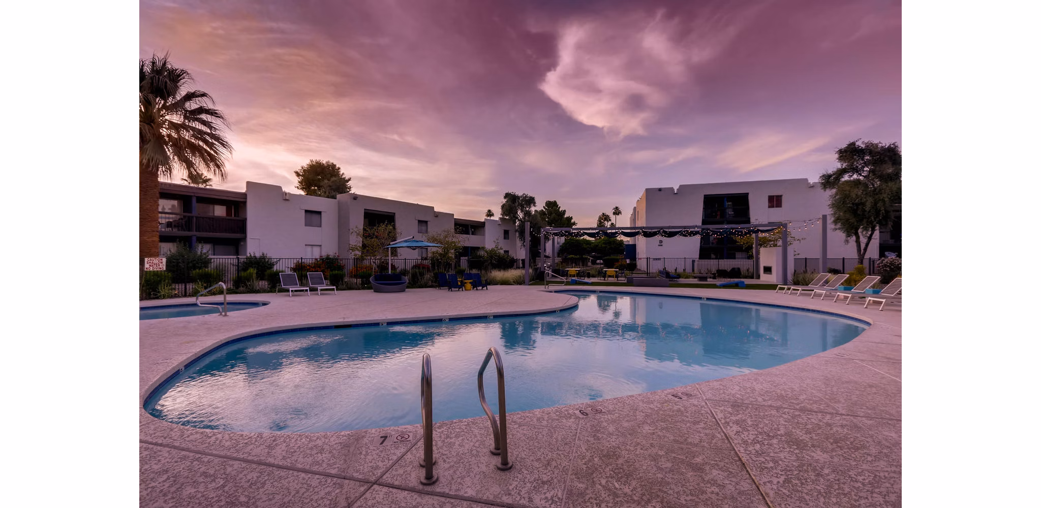 pool at Visconti at Camelback Apartments