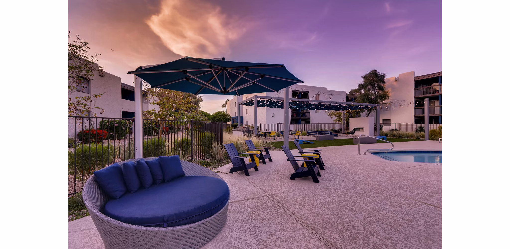 pool at Visconti at Camelback Apartments