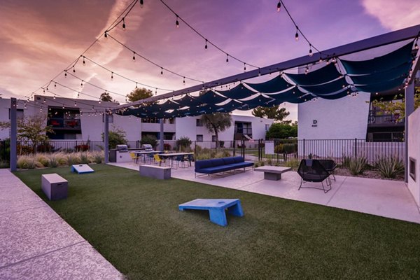 recreational/grill area/patio at Harvest Apartments