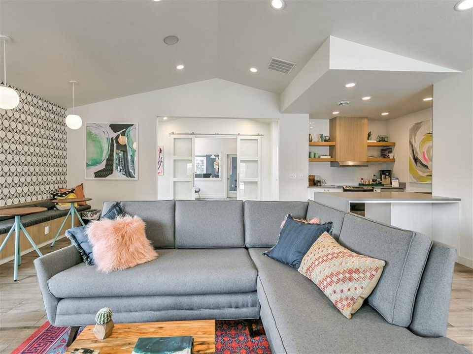 clubhouse at Rosewood Premier Apartments