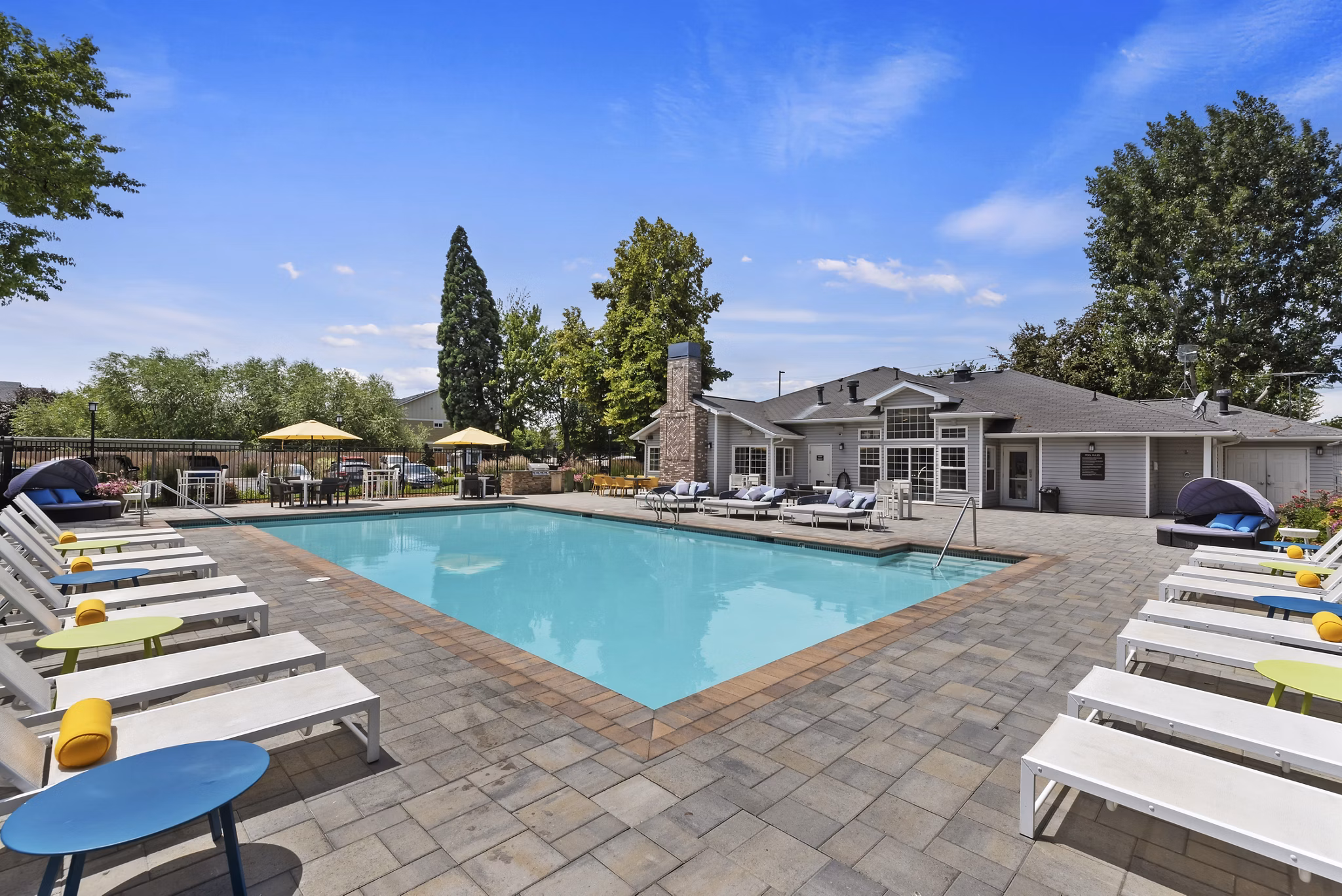 pool at Rosewood Premier Apartments