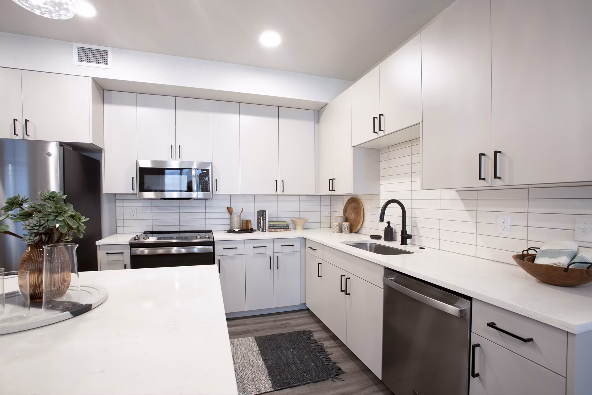 kitchen at River Pointe Apartments