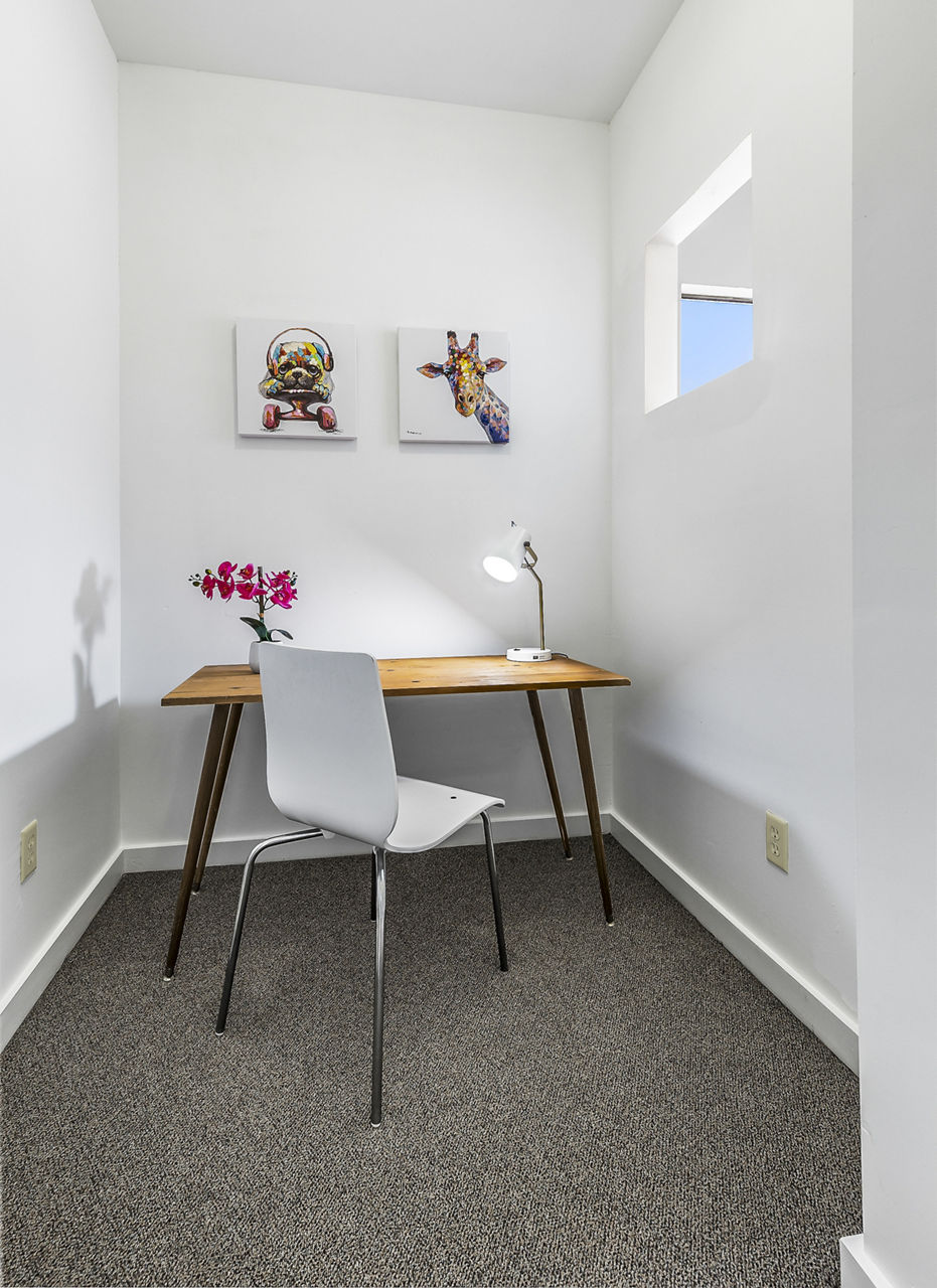 Work space at Dorel Killeen Apartments