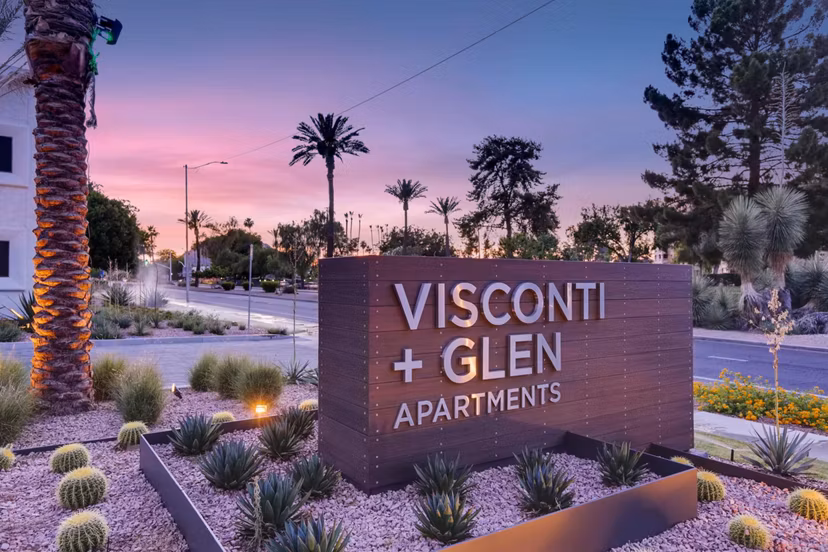 The Glen at Old Town Apartments: Elegant signage of our luxury community