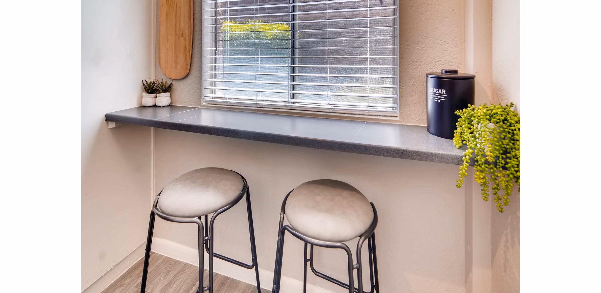 Dining room featuring elegant decor and modern furniture at The Glen at Old Town Apartments