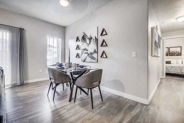 dining room at Sandalwood Apartments