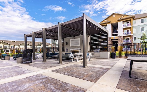 patio at Sandalwood Apartments