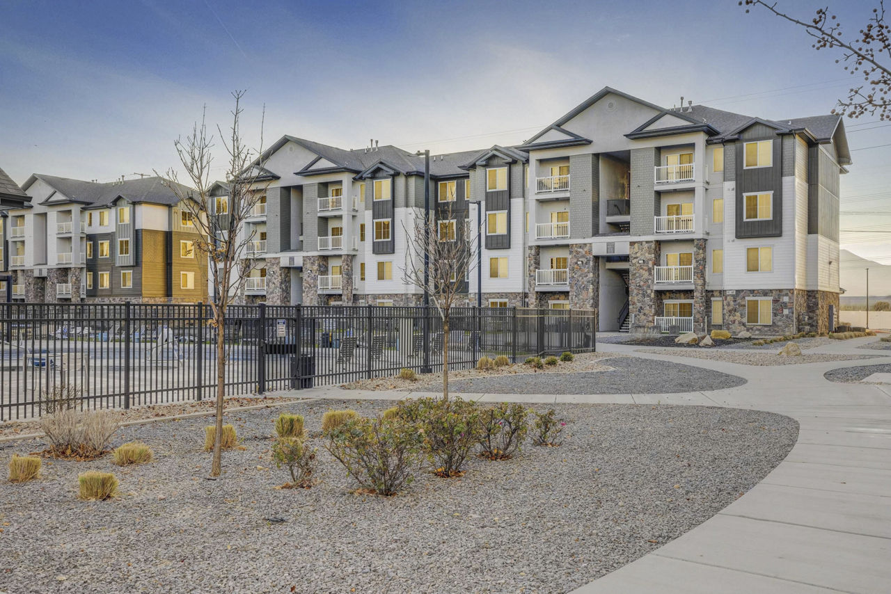 Sandalwood Apartments West Valley City Ut 9 of 12