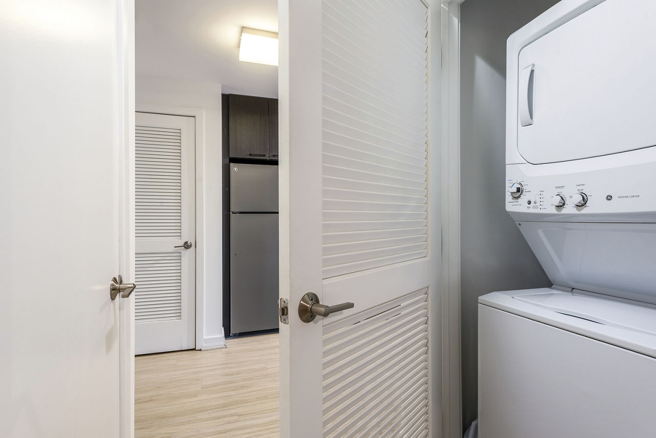 Laundry room at Ore82 Apartments