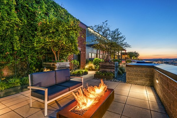 fire pit/patio at ORE 82 Apartments