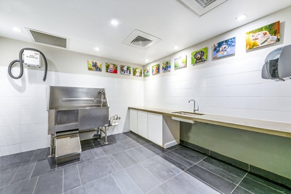 dog wash station at ORE 82 Apartments