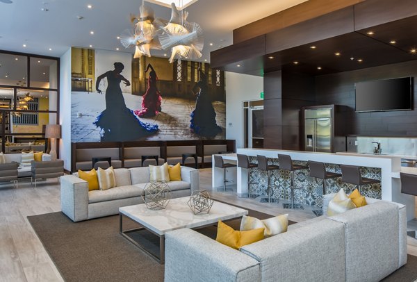 clubhouse at InTown Apartments
