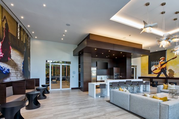 clubhouse at InTown Apartments