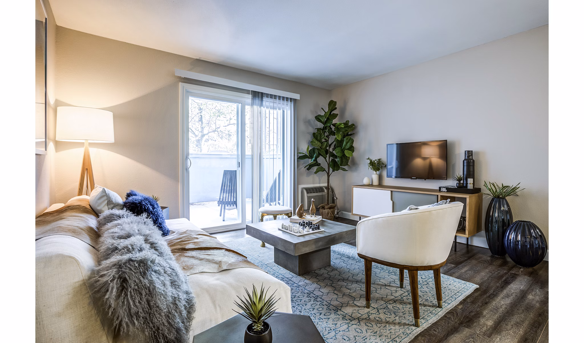 Spacious living room with modern furnishings at Avana Almaden Apartments