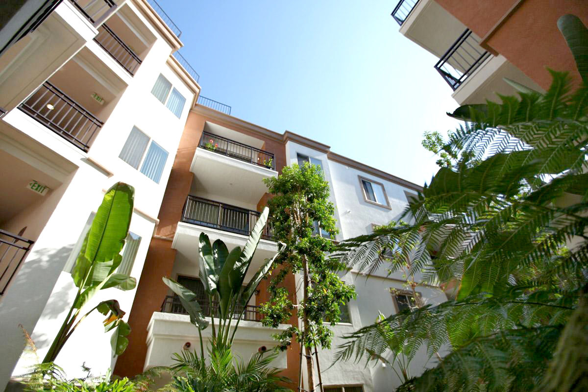 Tuscany Apartments Los Angeles Ca 3 of 12