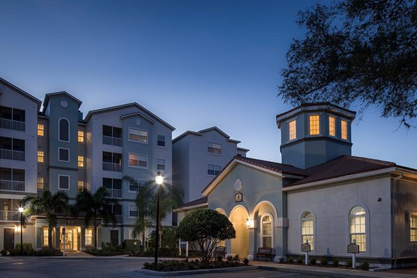 Arietta Apartments: Elegant of luxury apartments in sunny California