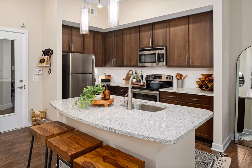 kitchen at 400 Belmont Apartments 