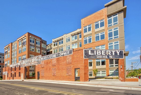 Liberty Warehouse Apartments: Historic luxury apartments with brick facade in Durham's Warehouse District