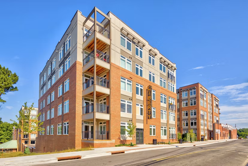Liberty Warehouse Apartments: Modern of luxury apartments in downtown Raleigh
